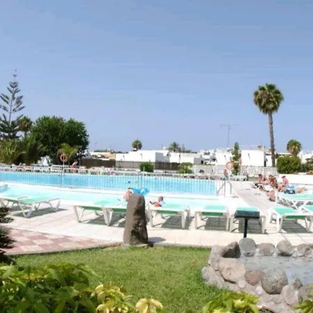 3 Bedroom Bungalow In Secure * San Bartolomé